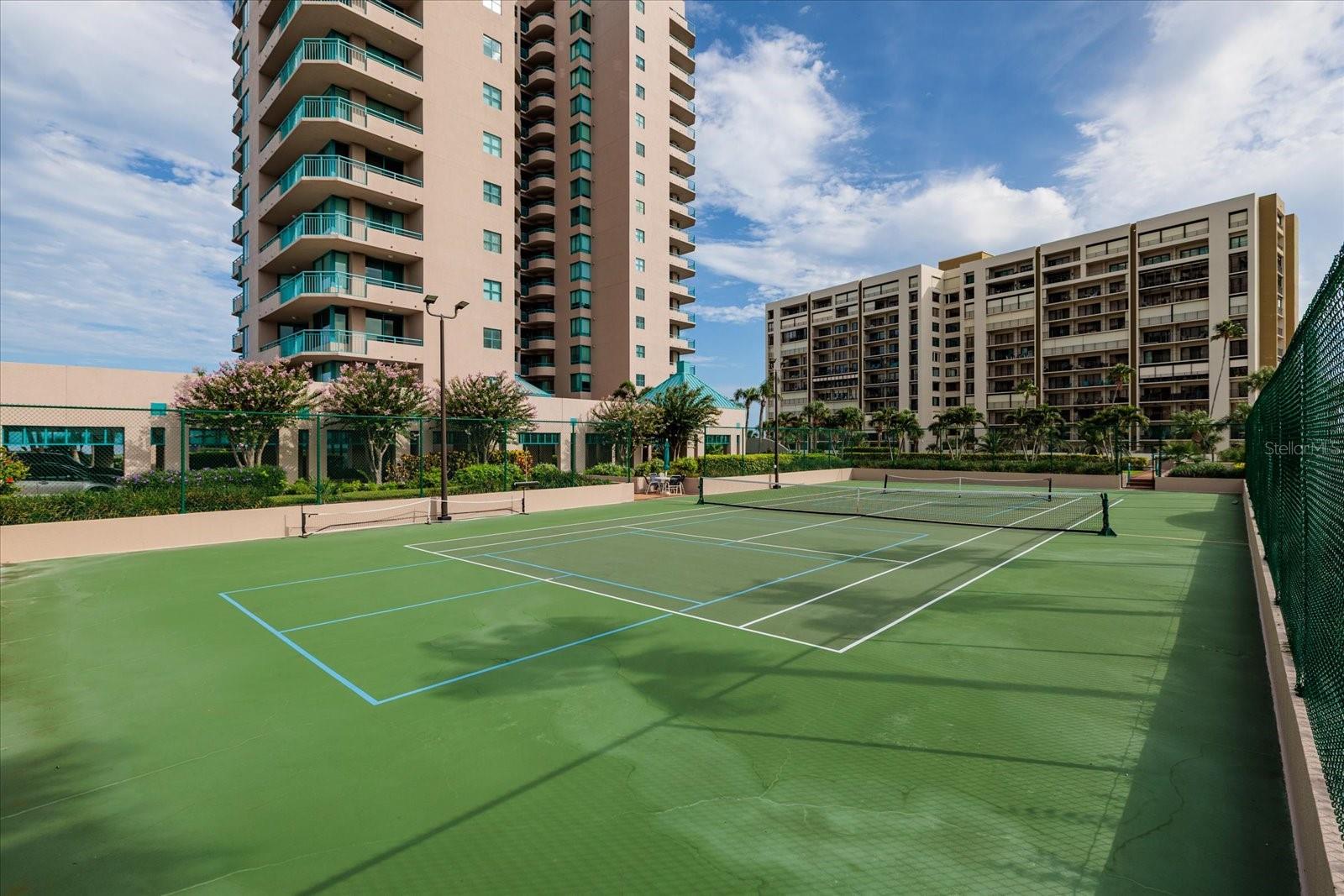 ULTIMAR ONE CONDO - Residential