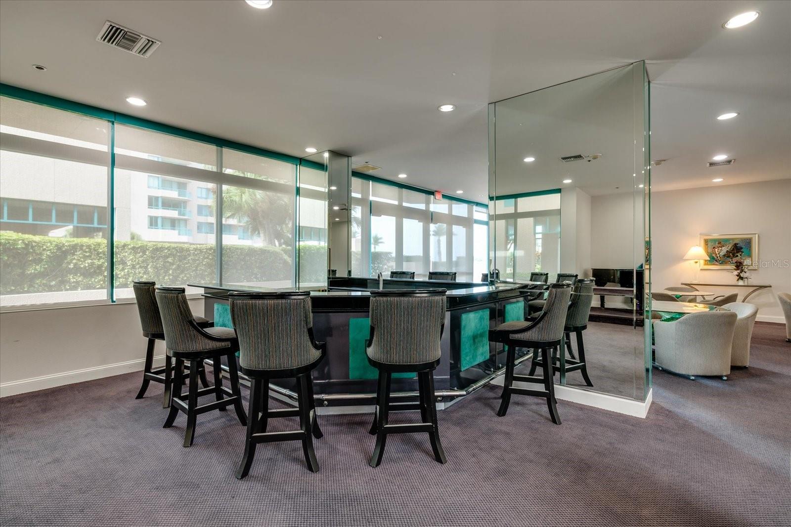 ULTIMAR ONE CONDO - Residential