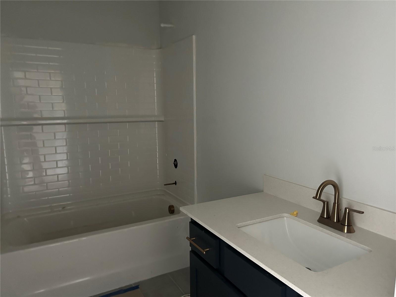 OAKFIELD TRAILS WEST - Residential
