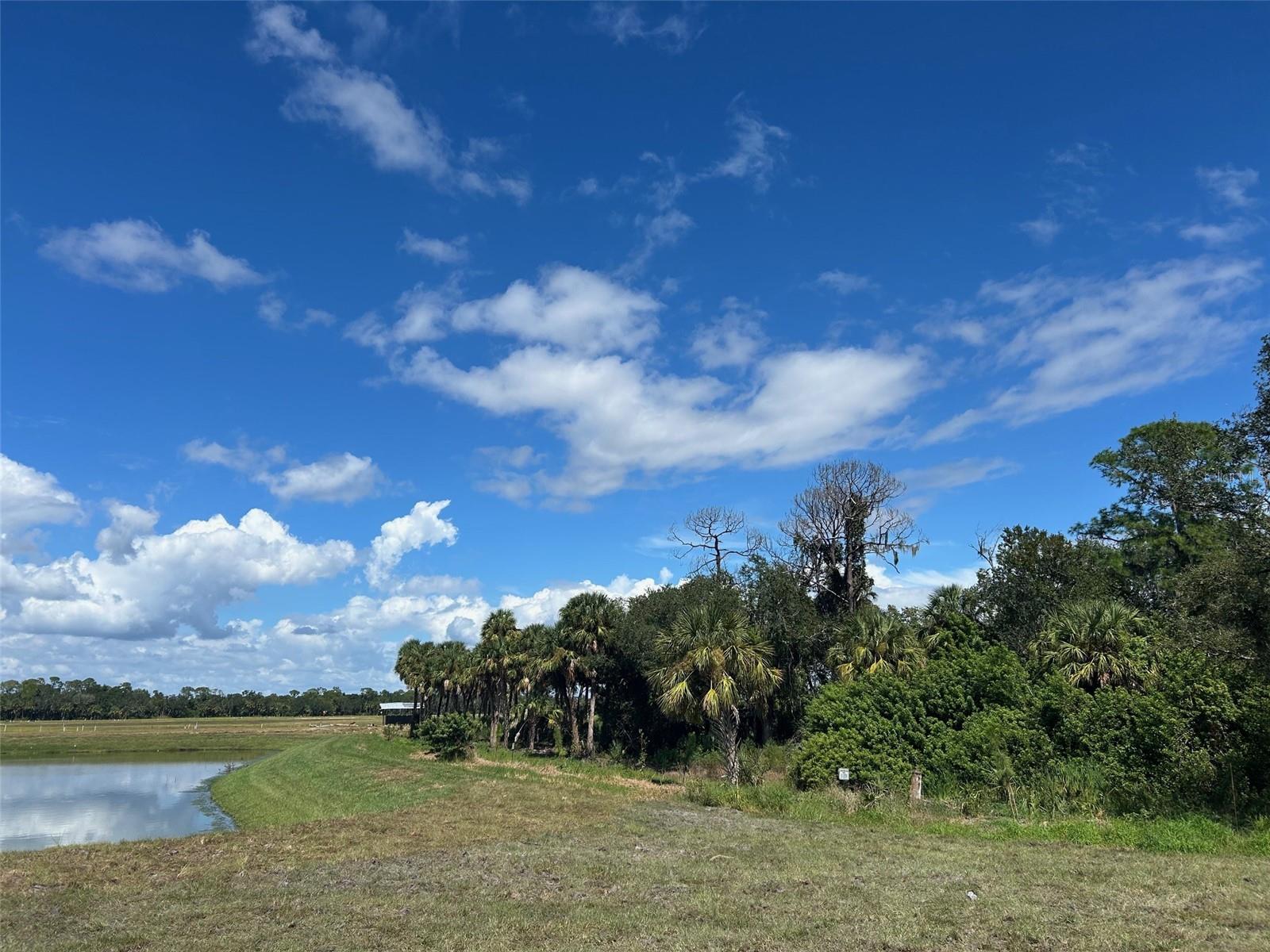OAKFIELD TRAILS WEST - Residential