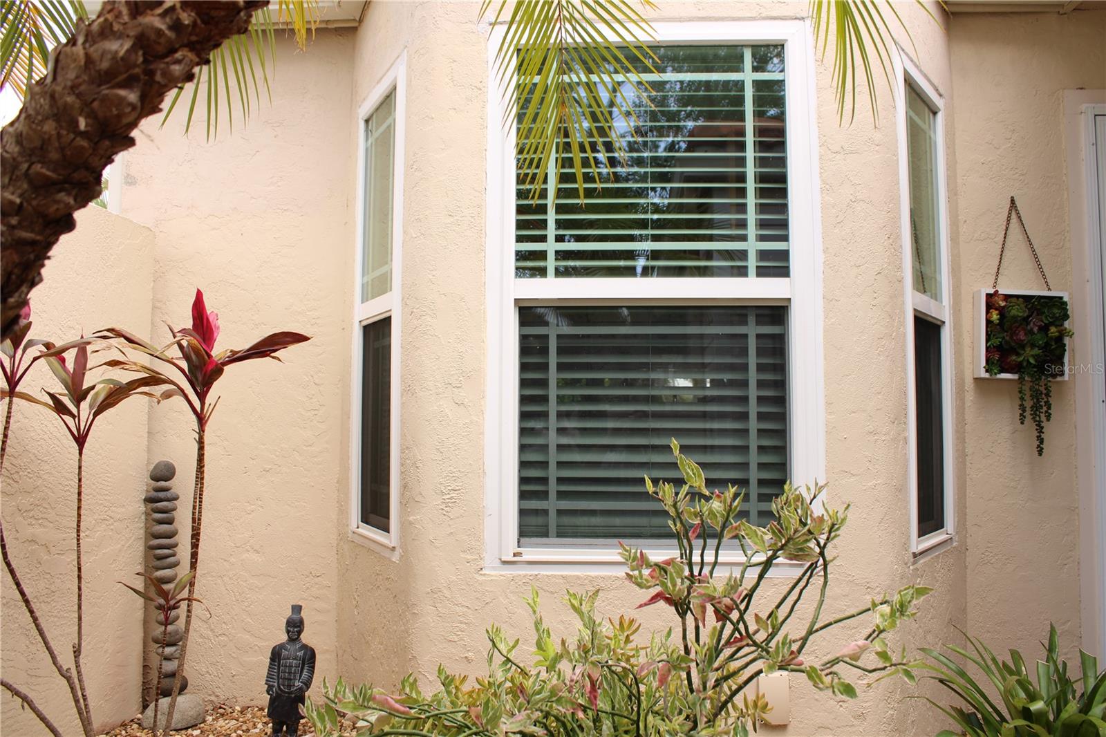 THE PRESERVES AT PALM-AIRE - Residential Lease
