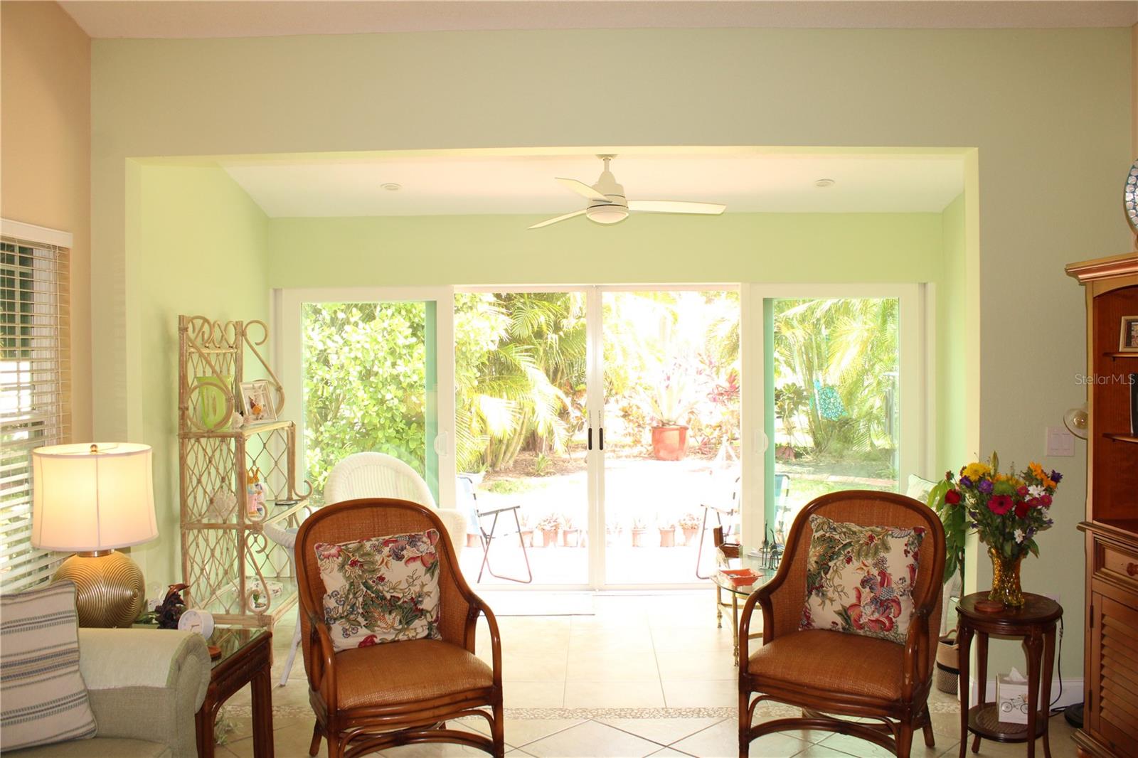 THE PRESERVES AT PALM-AIRE - Residential Lease