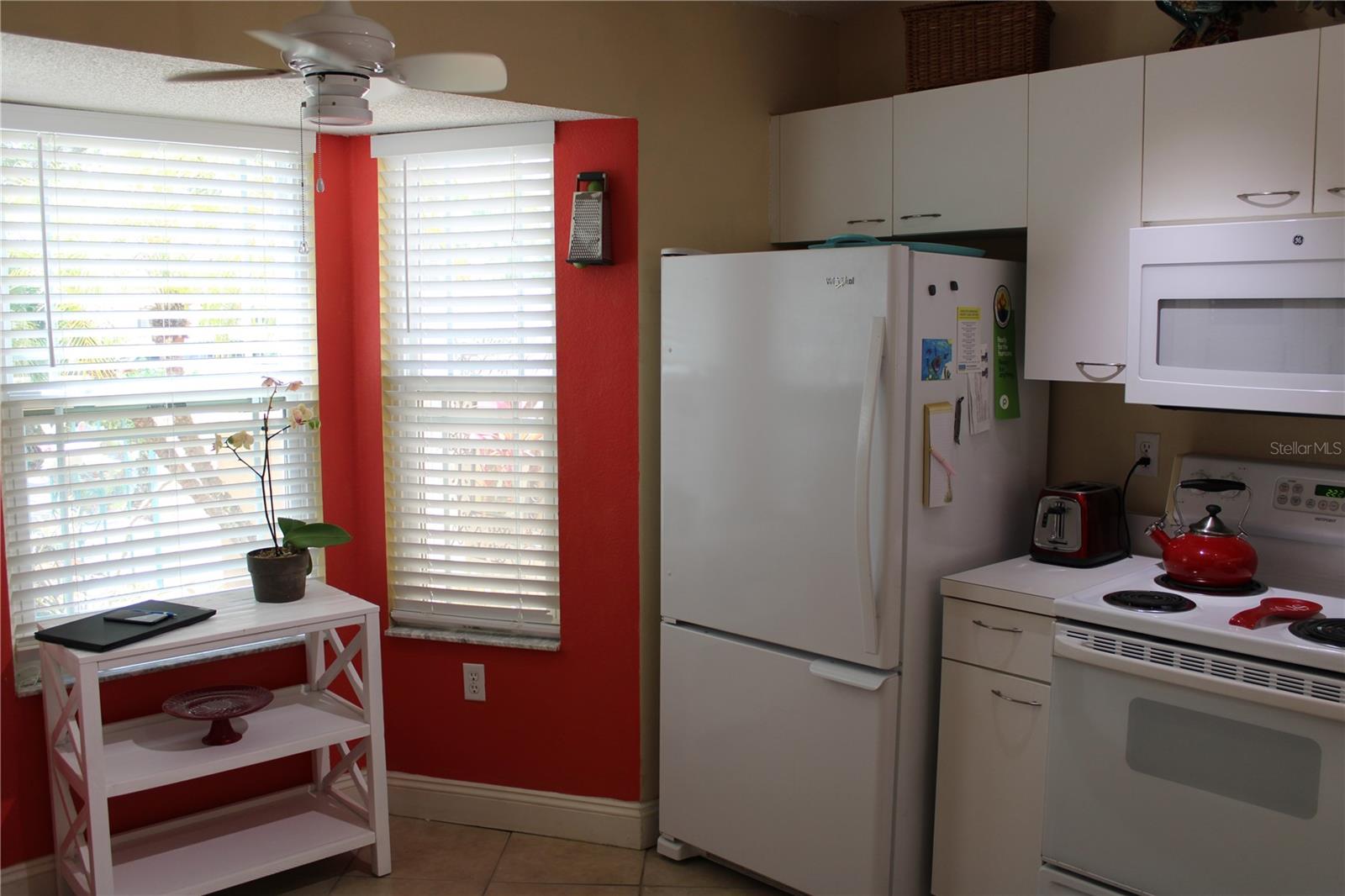 THE PRESERVES AT PALM-AIRE - Residential Lease