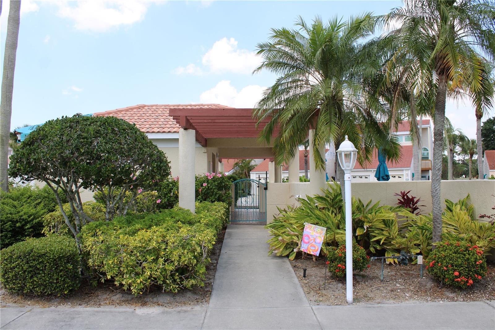 THE PRESERVES AT PALM-AIRE - Residential Lease