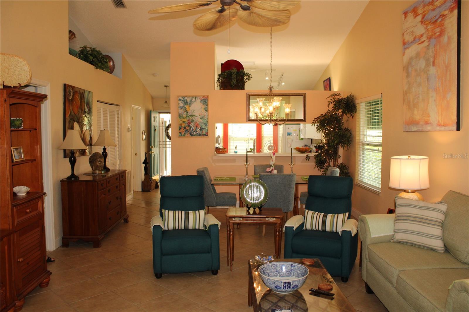 THE PRESERVES AT PALM-AIRE - Residential Lease