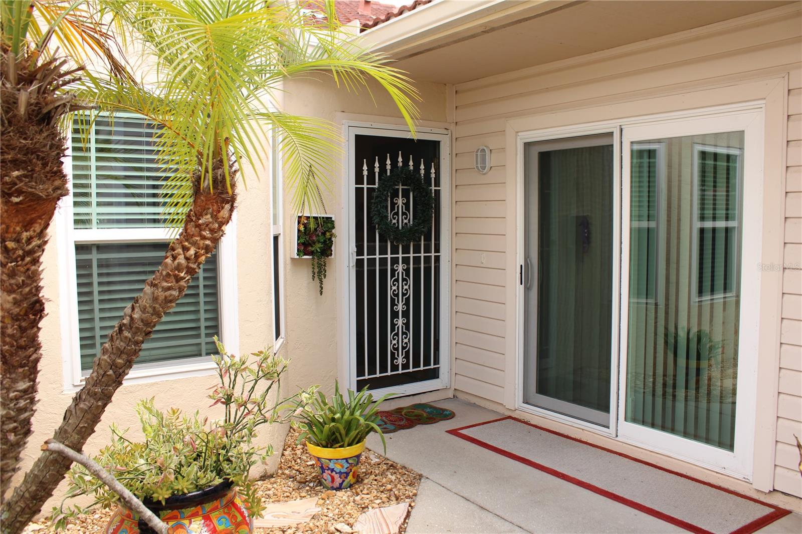 THE PRESERVES AT PALM-AIRE - Residential Lease