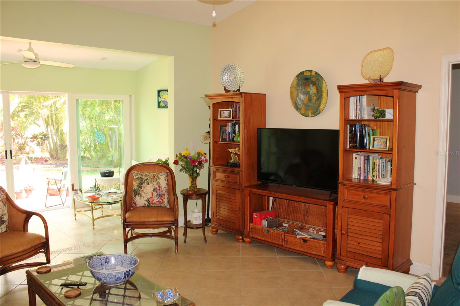 THE PRESERVES AT PALM-AIRE - Residential Lease