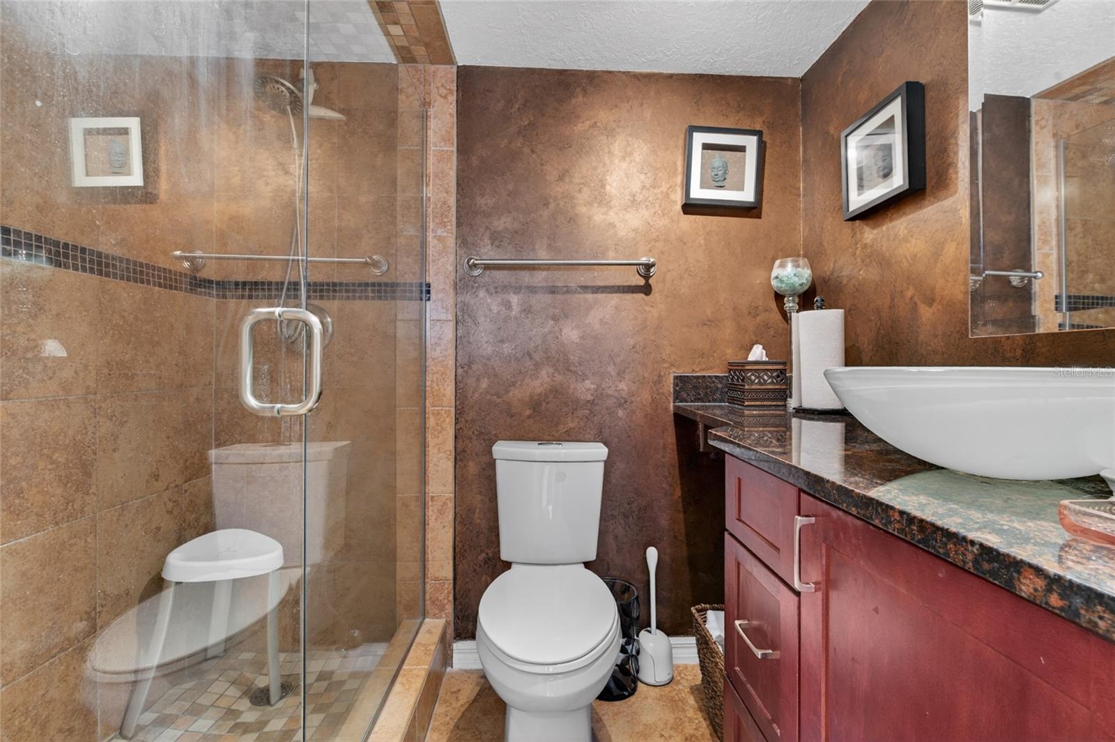 SEAWARD CONDO - Residential