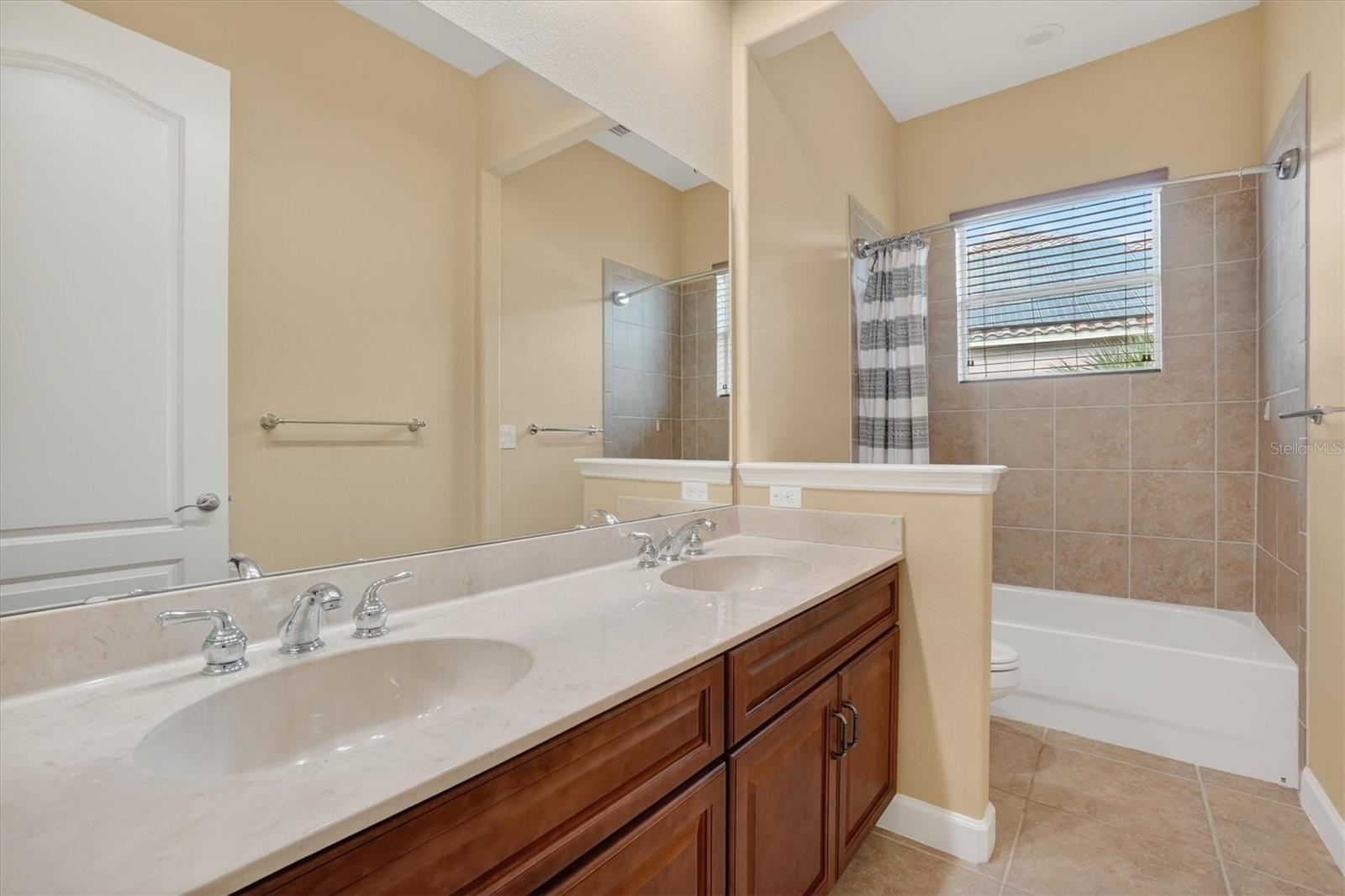 HIDDEN LAKES PH II - Residential