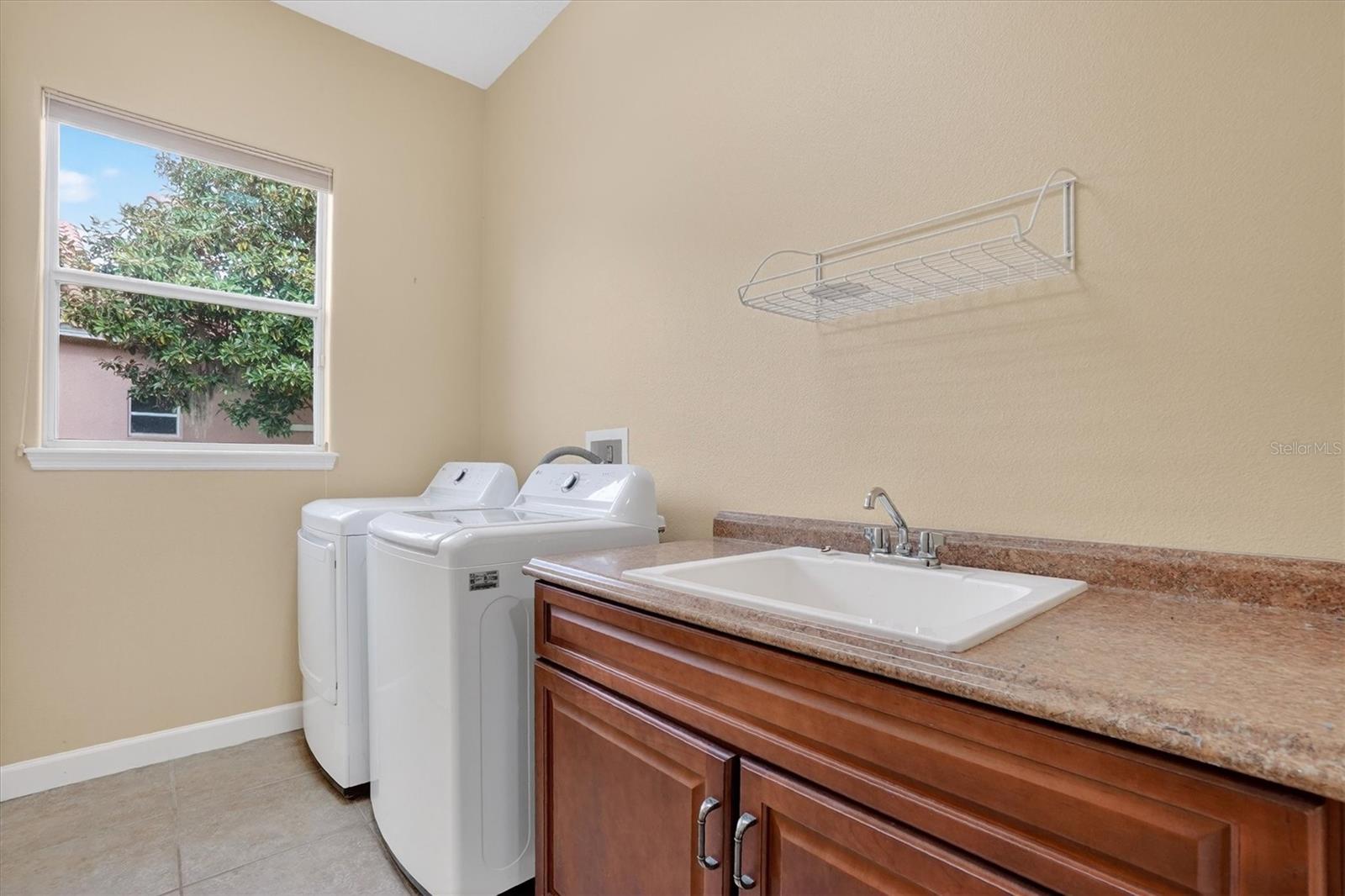 HIDDEN LAKES PH II - Residential