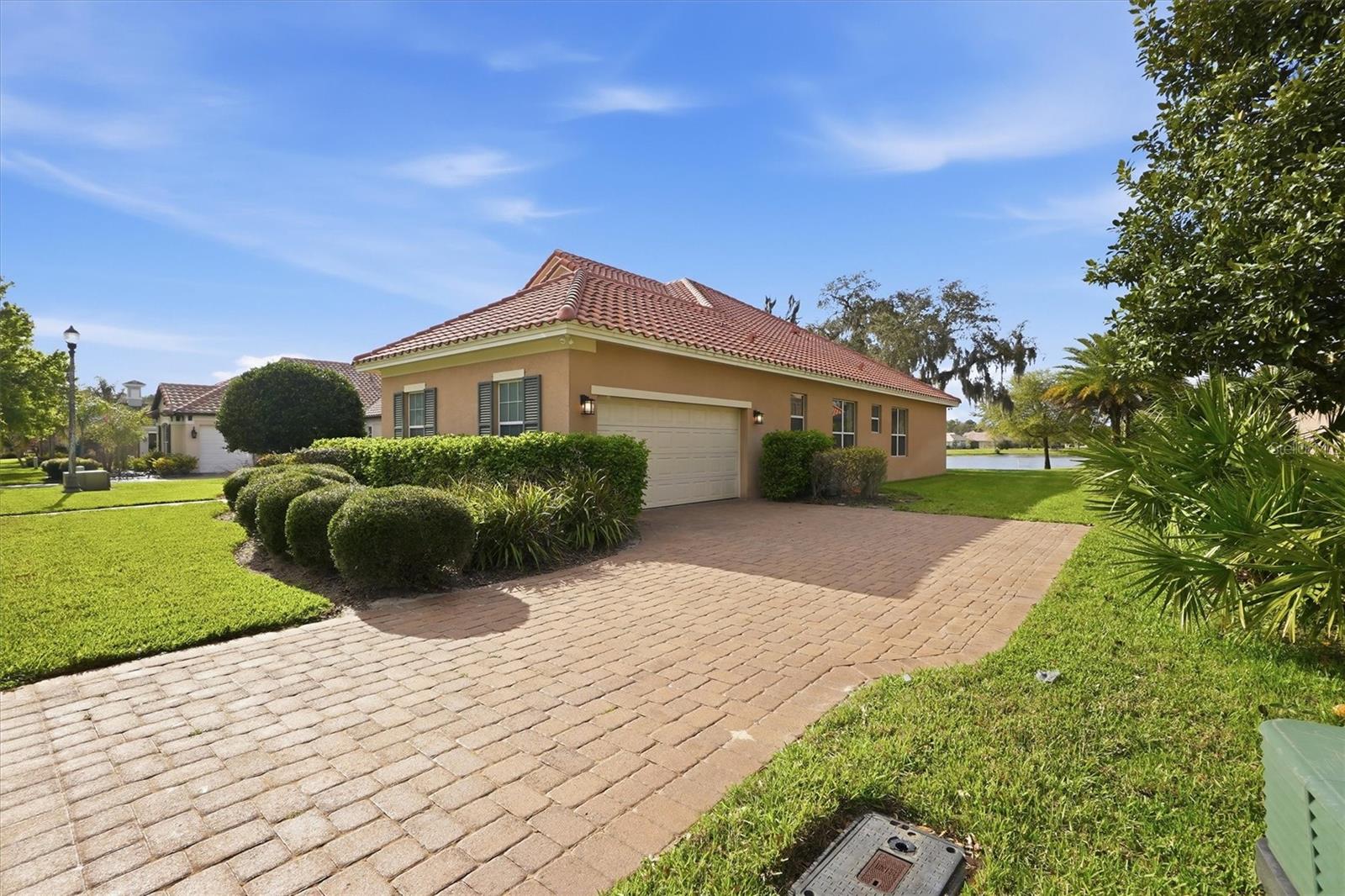 13 NEW OAK LEAF DRIVE