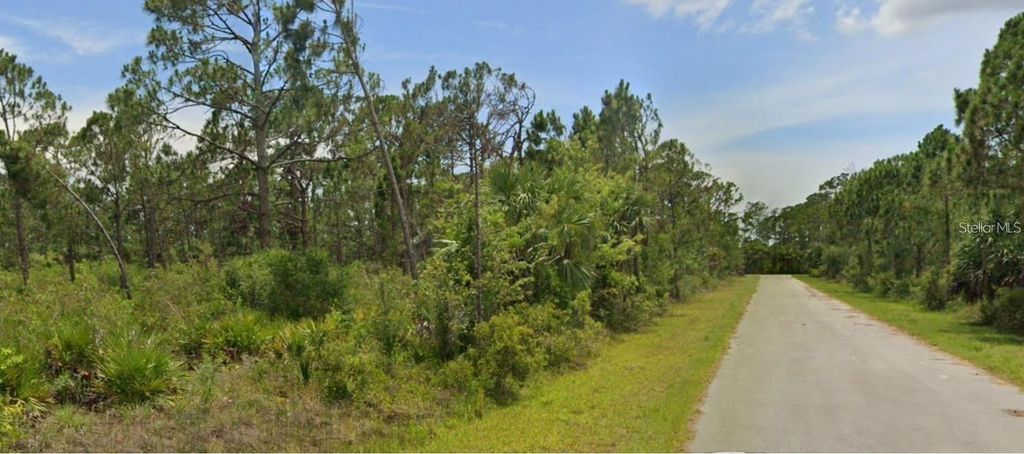 Photo of 13547 Lynbrook Avenue, Port Charlotte, FL 33953 (MLS # D6144176)