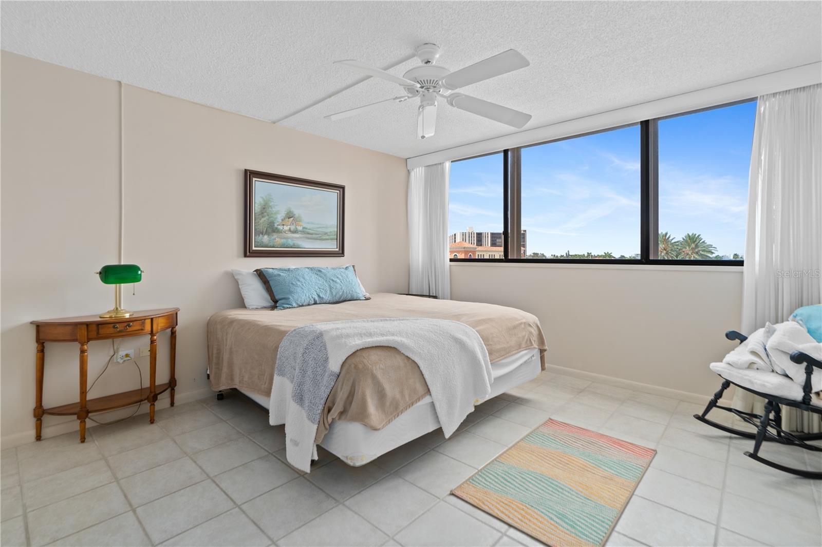 TREASURE ISLAND TENNIS & YACHT CLUB - Residential