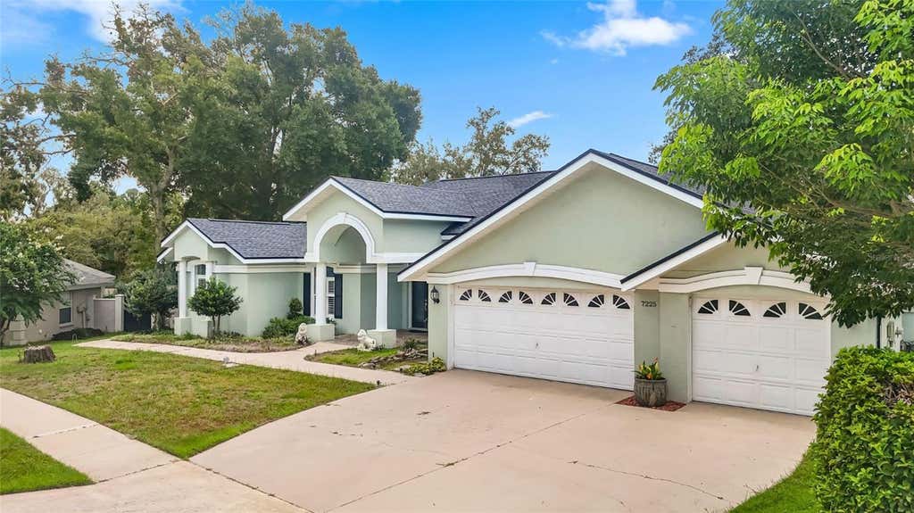 Photo of 7225 River Forest Lane, Temple Terrace, FL 33617 (MLS # TB8534854)