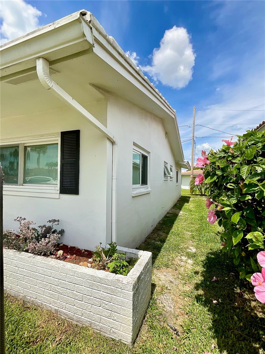 MAINLANDS OF TAMARAC BY THE GULF UNIT 3 CONDO - Residential