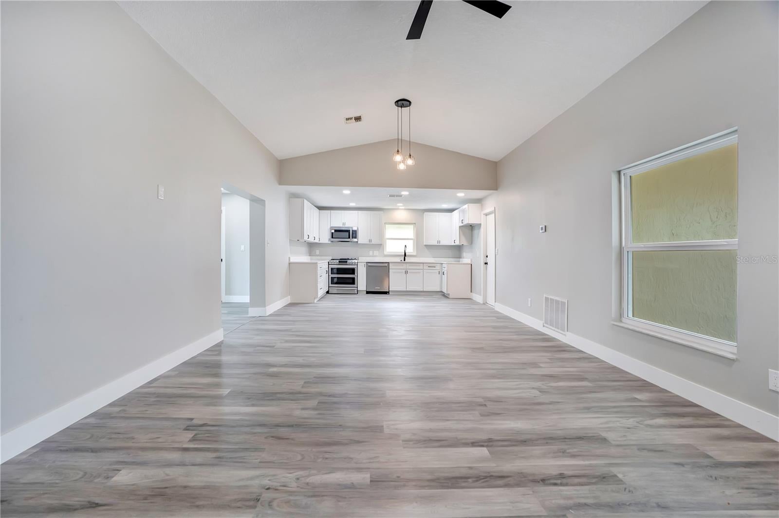 11405 STAMFIELD DRIVE