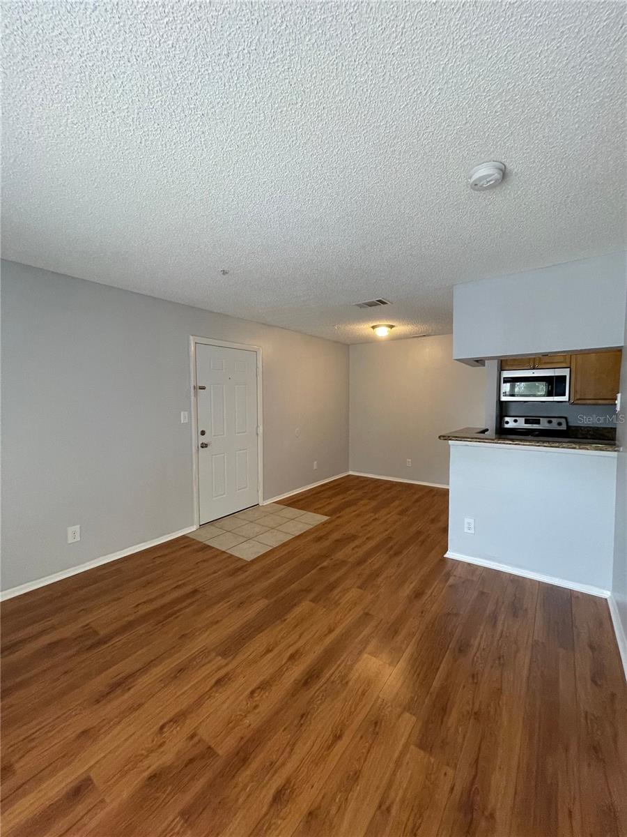 238 AFTON SQUARE 204