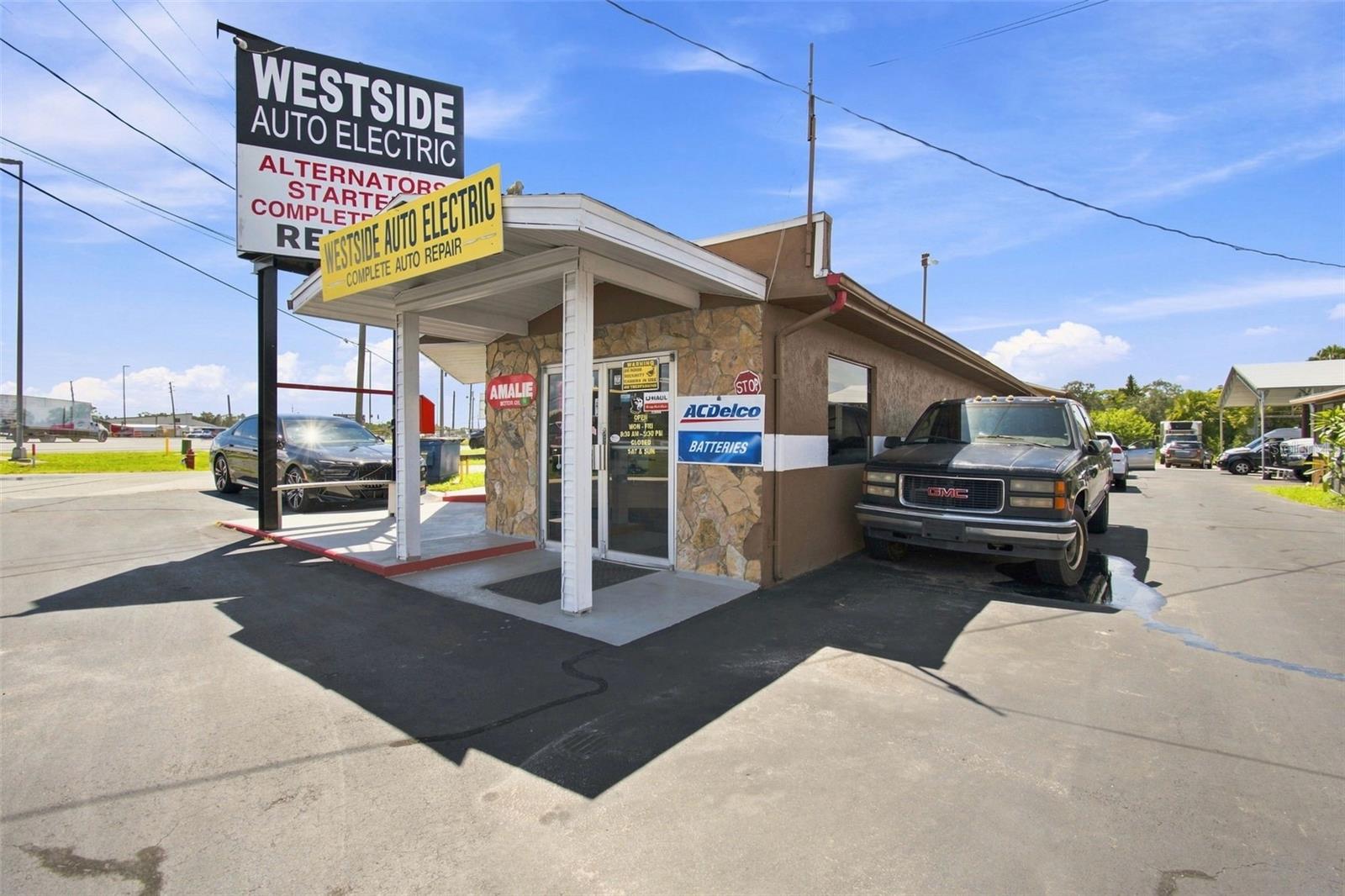 14827 US HIGHWAY 19