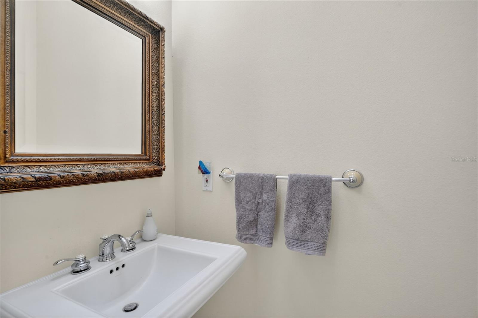 MOUNTAIN VIEW SUBN - Residential