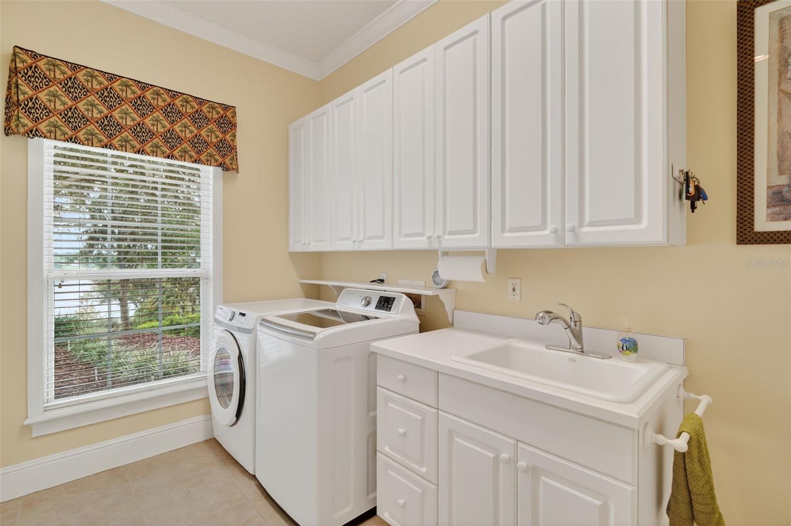 MOUNTAIN VIEW SUBN - Residential