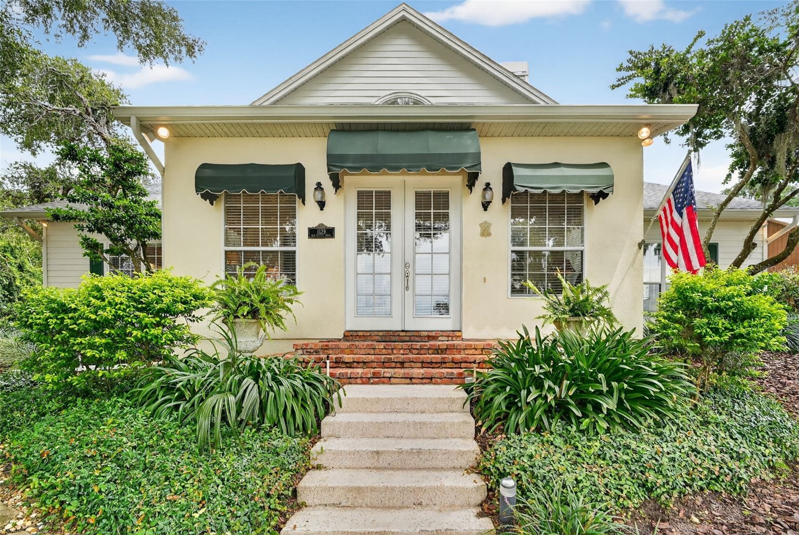 1129 OLD EUSTIS ROAD