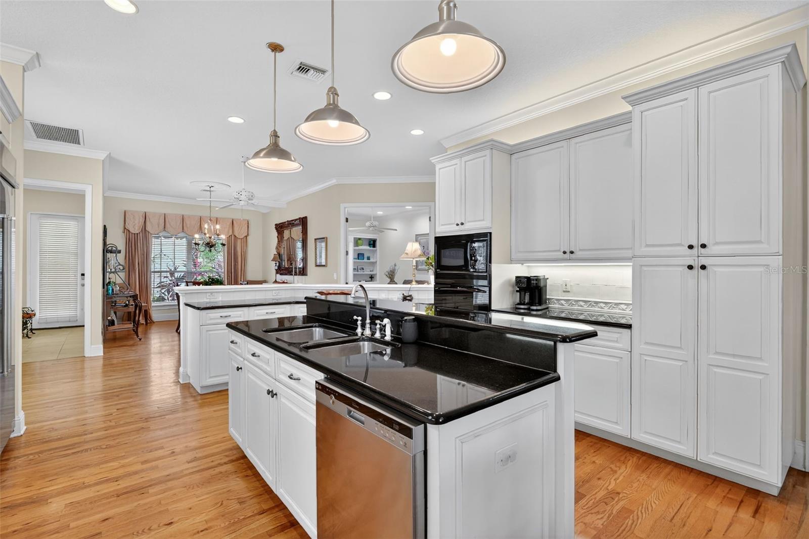 MOUNTAIN VIEW SUBN - Residential