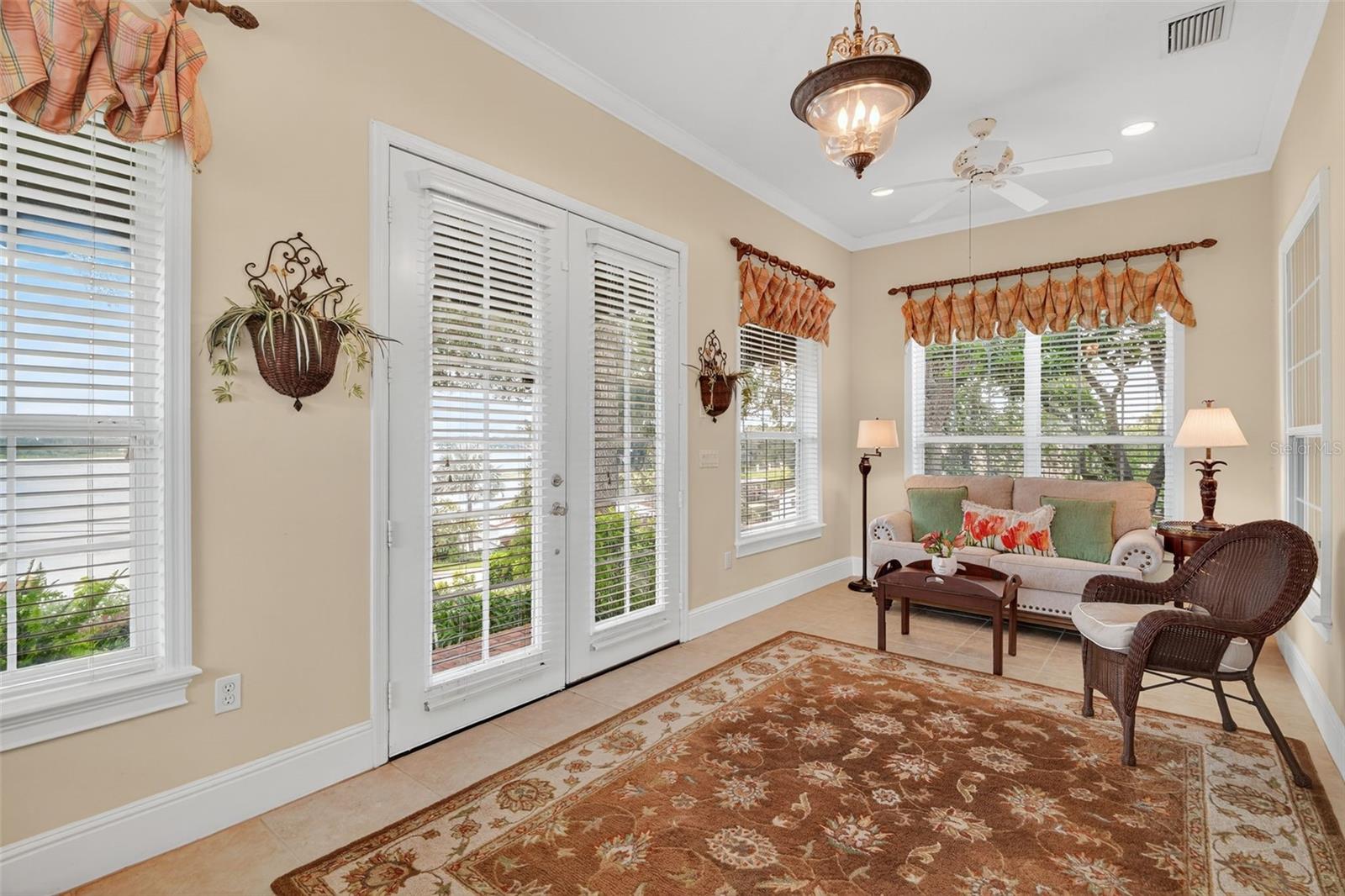 MOUNTAIN VIEW SUBN - Residential