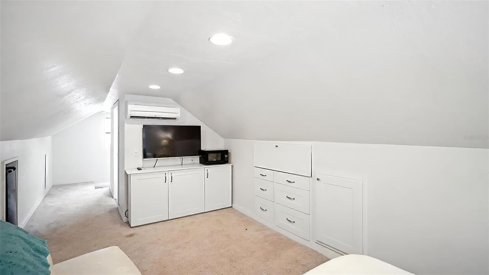 MOUNTAIN VIEW SUBN - Residential