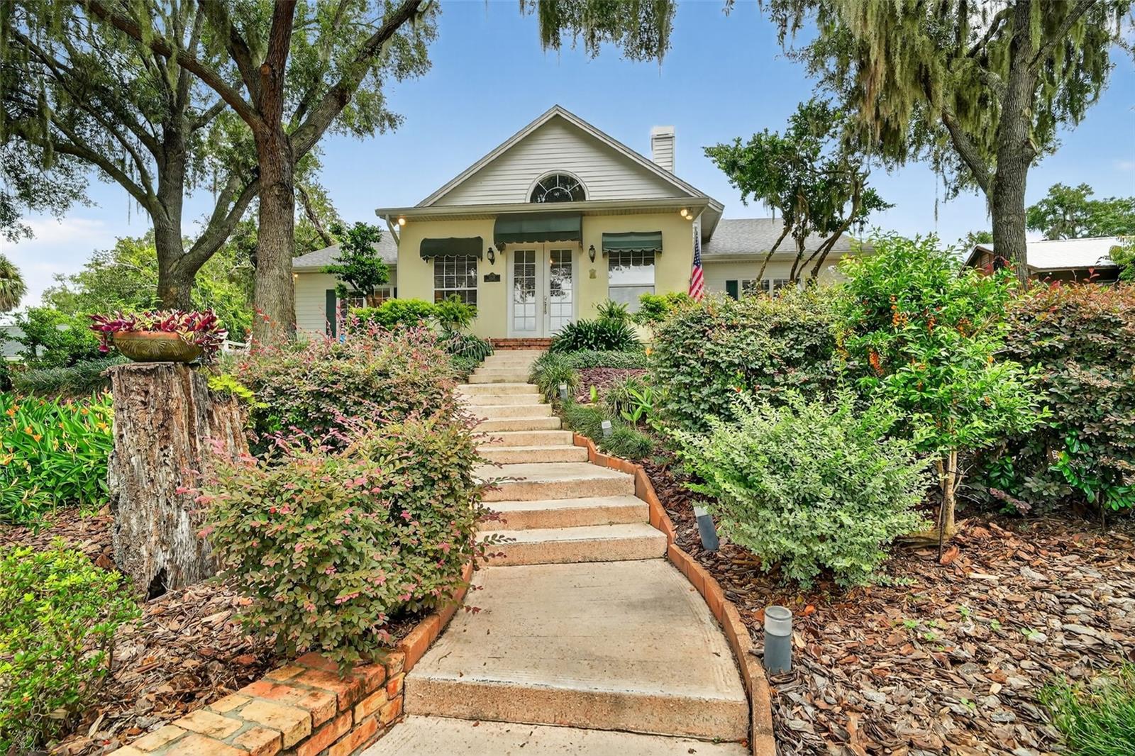 MOUNTAIN VIEW SUBN - Residential