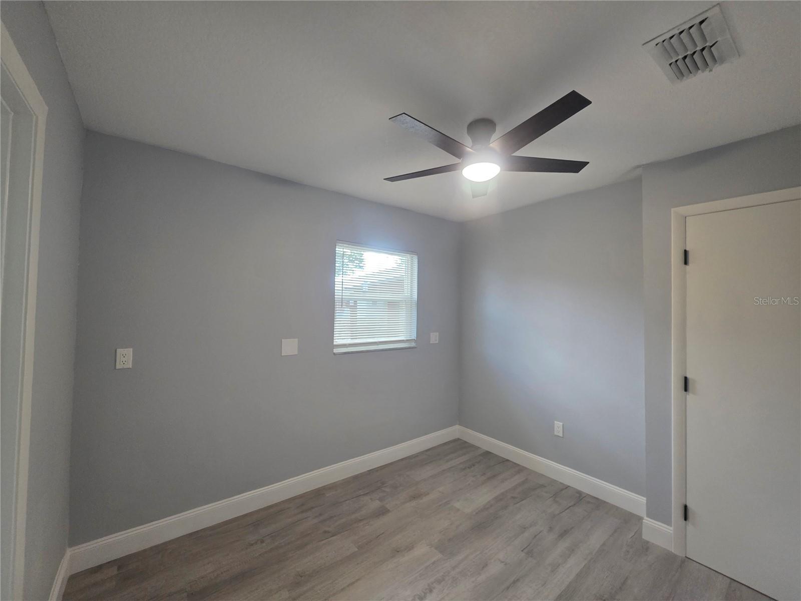 DELTONA LAKES UNIT 08 - Residential