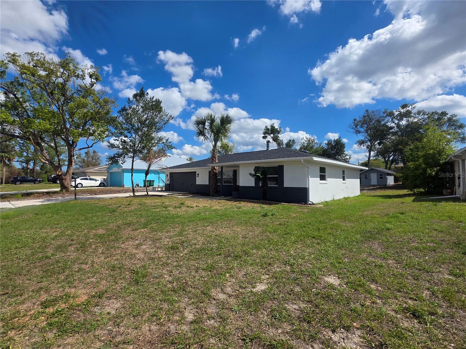 DELTONA LAKES UNIT 08 - Residential