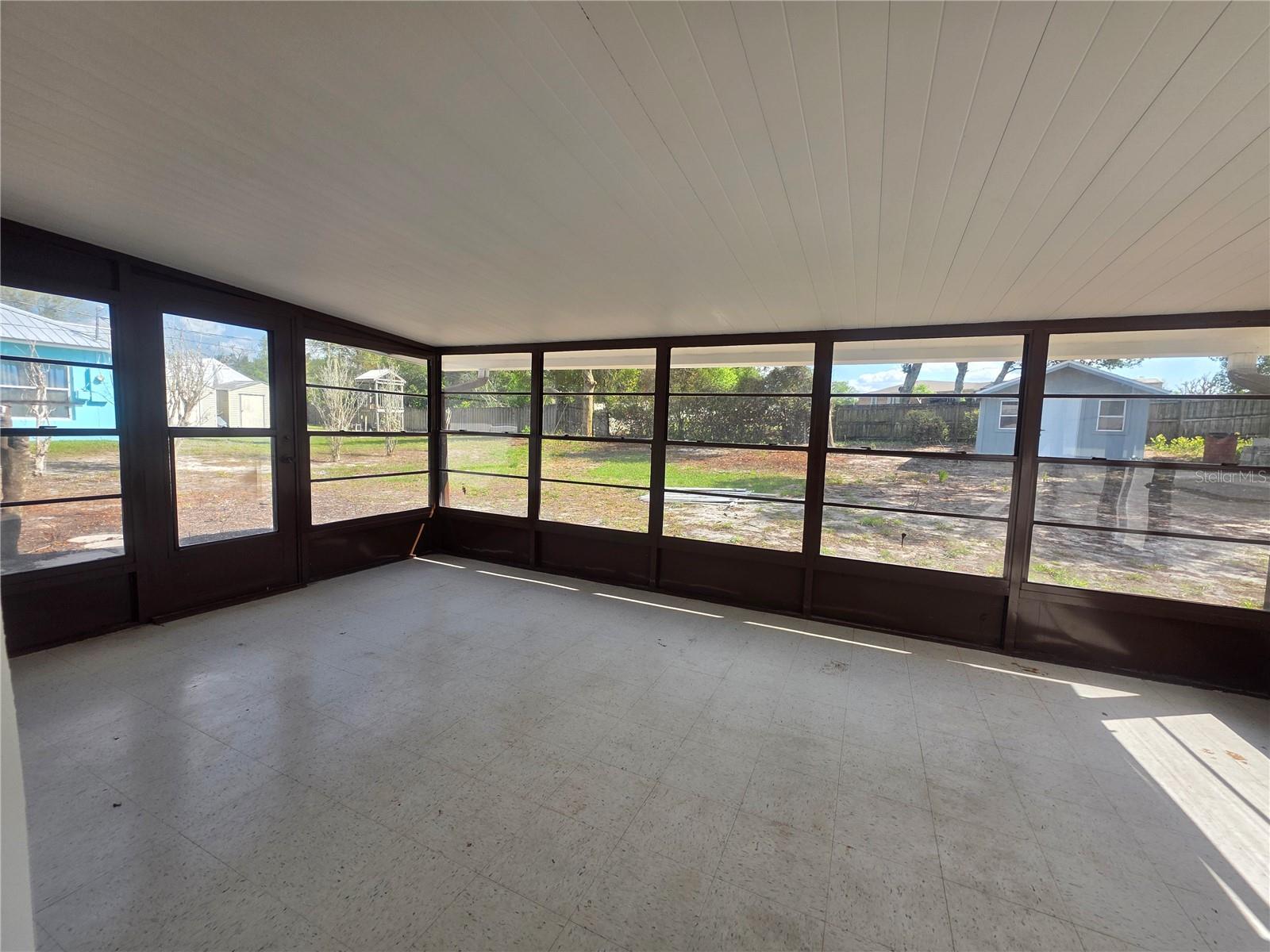 DELTONA LAKES UNIT 08 - Residential