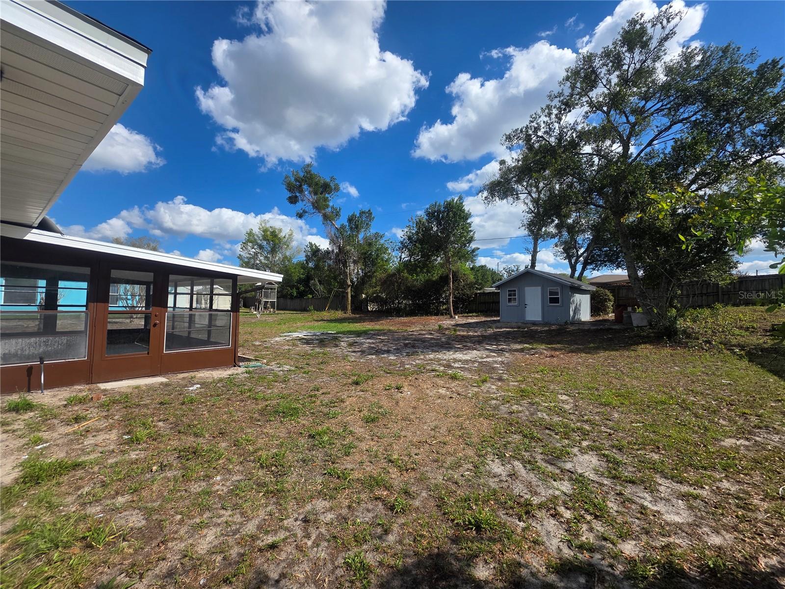 DELTONA LAKES UNIT 08 - Residential