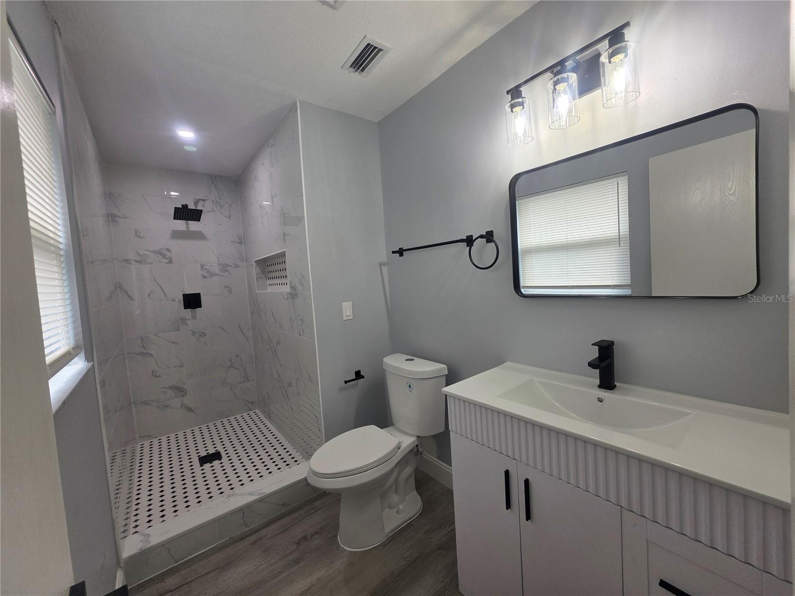 DELTONA LAKES UNIT 08 - Residential