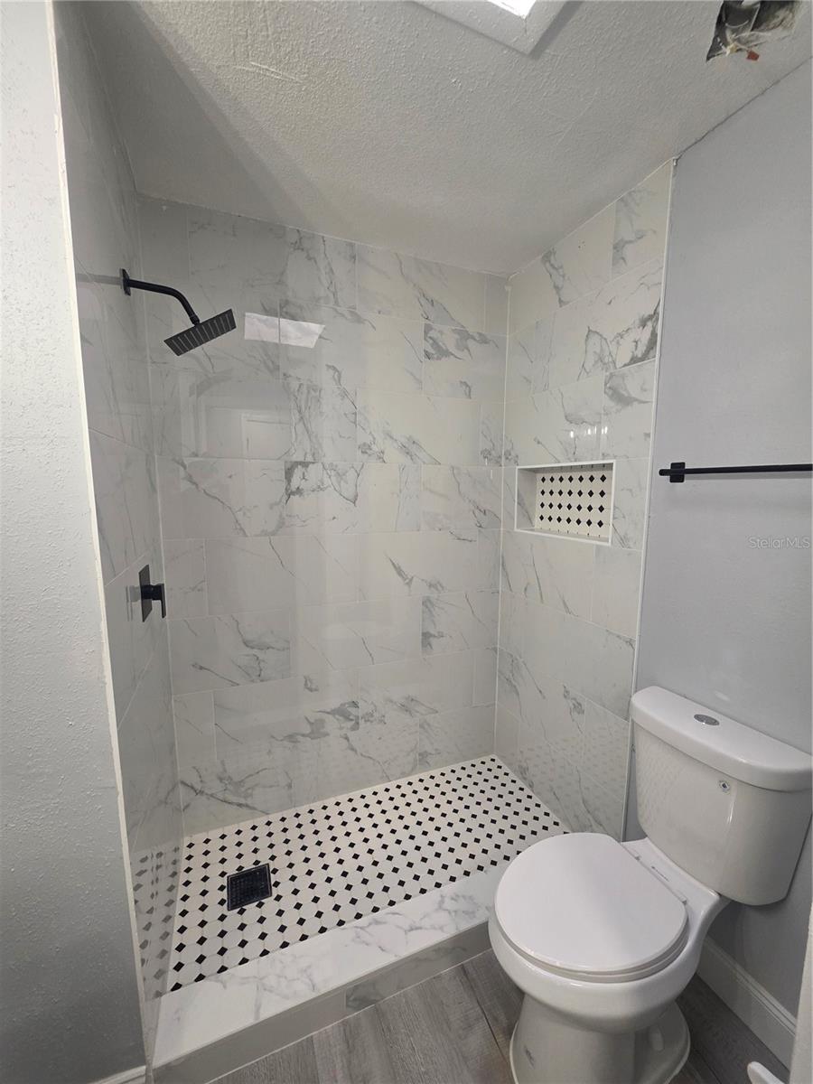 DELTONA LAKES UNIT 08 - Residential