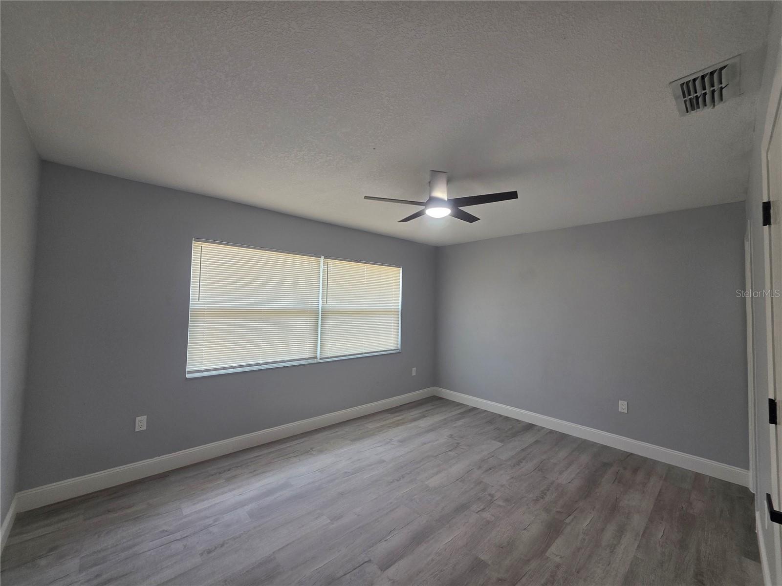 DELTONA LAKES UNIT 08 - Residential