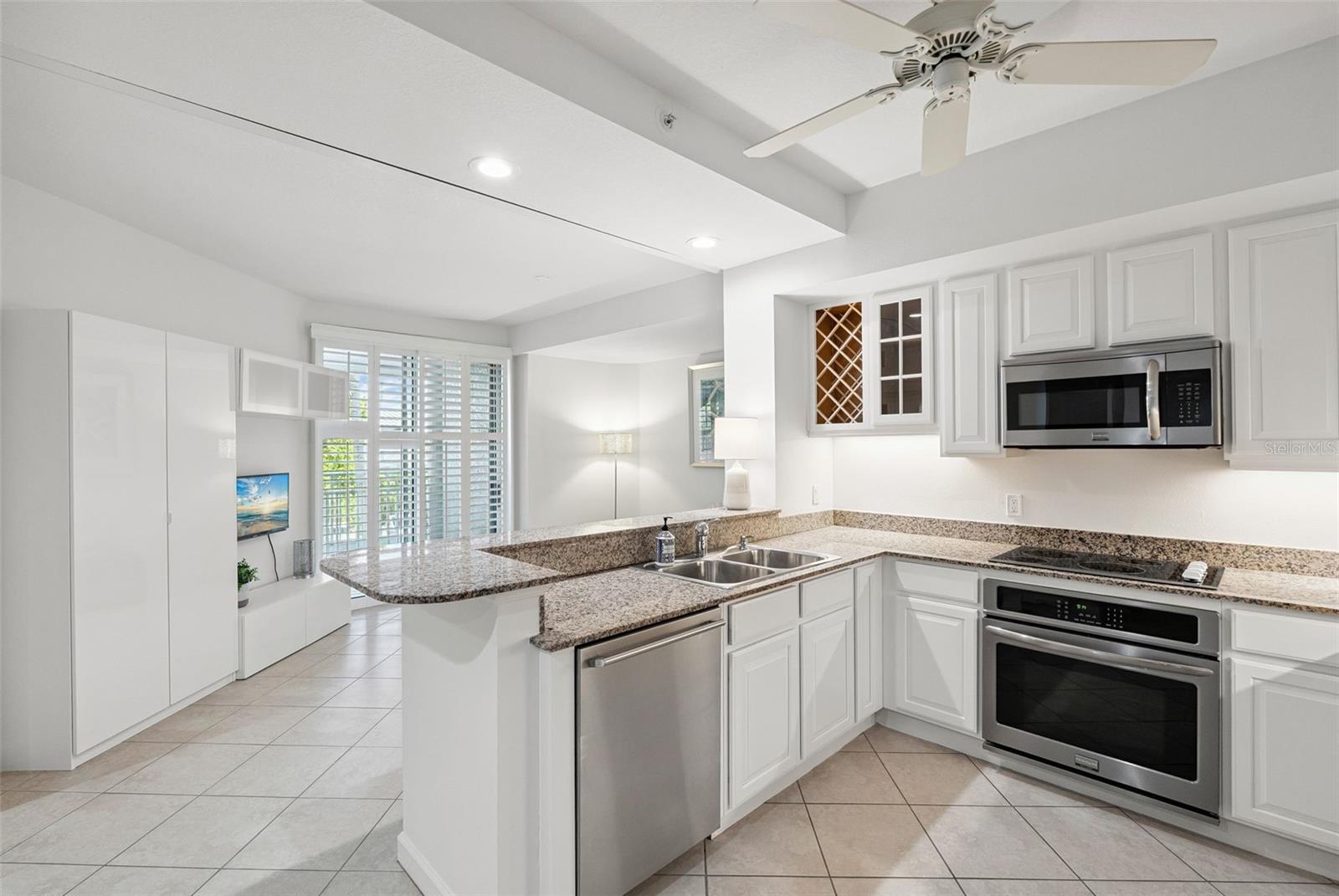 DOLPHIN BAY - Residential