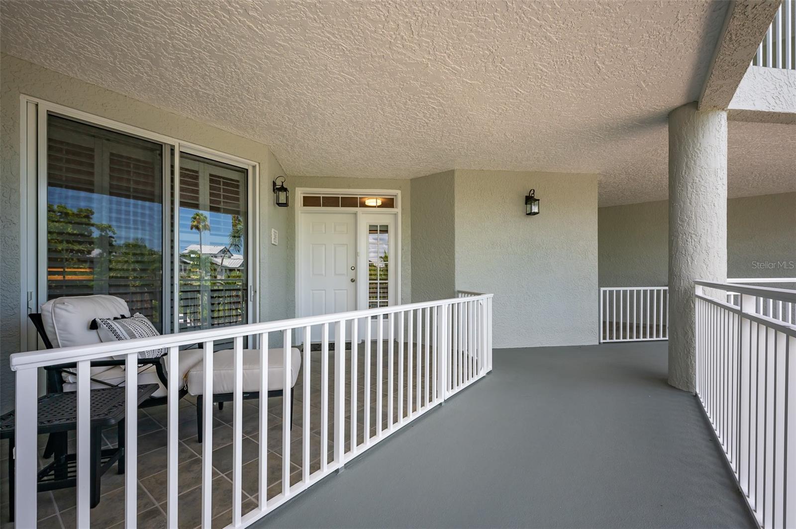 DOLPHIN BAY - Residential