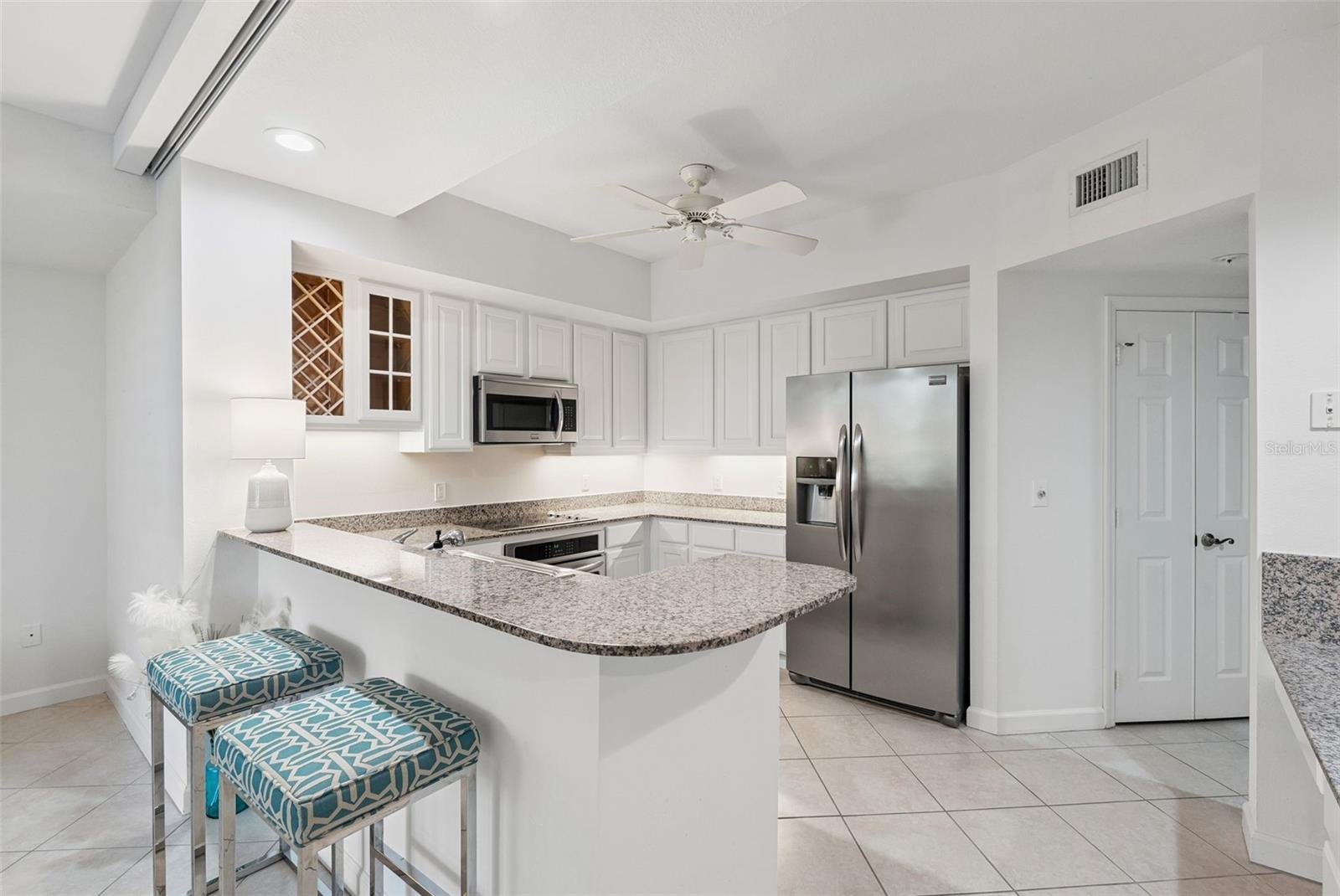 DOLPHIN BAY - Residential