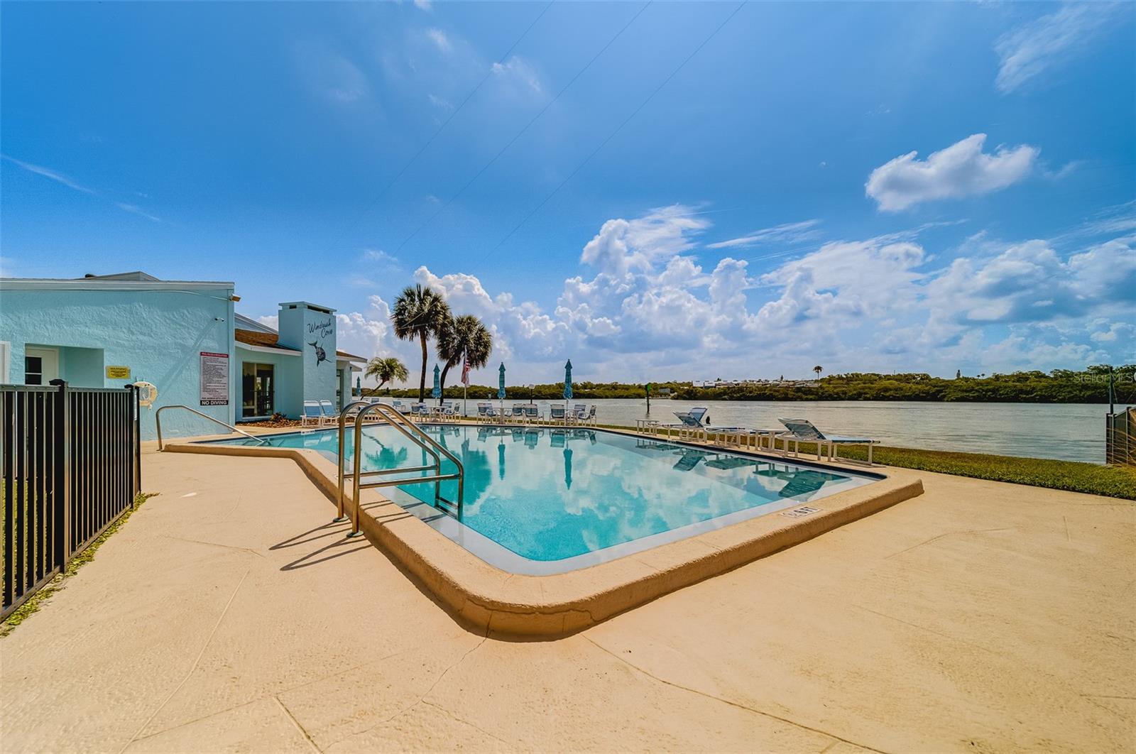 WINDRUSH COVE PH 1 CONDO - Residential