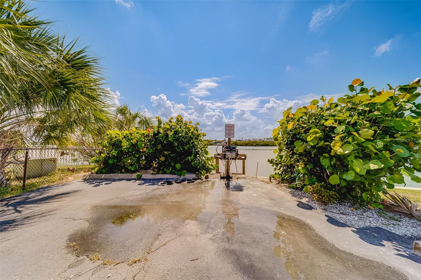 WINDRUSH COVE PH 1 CONDO - Residential