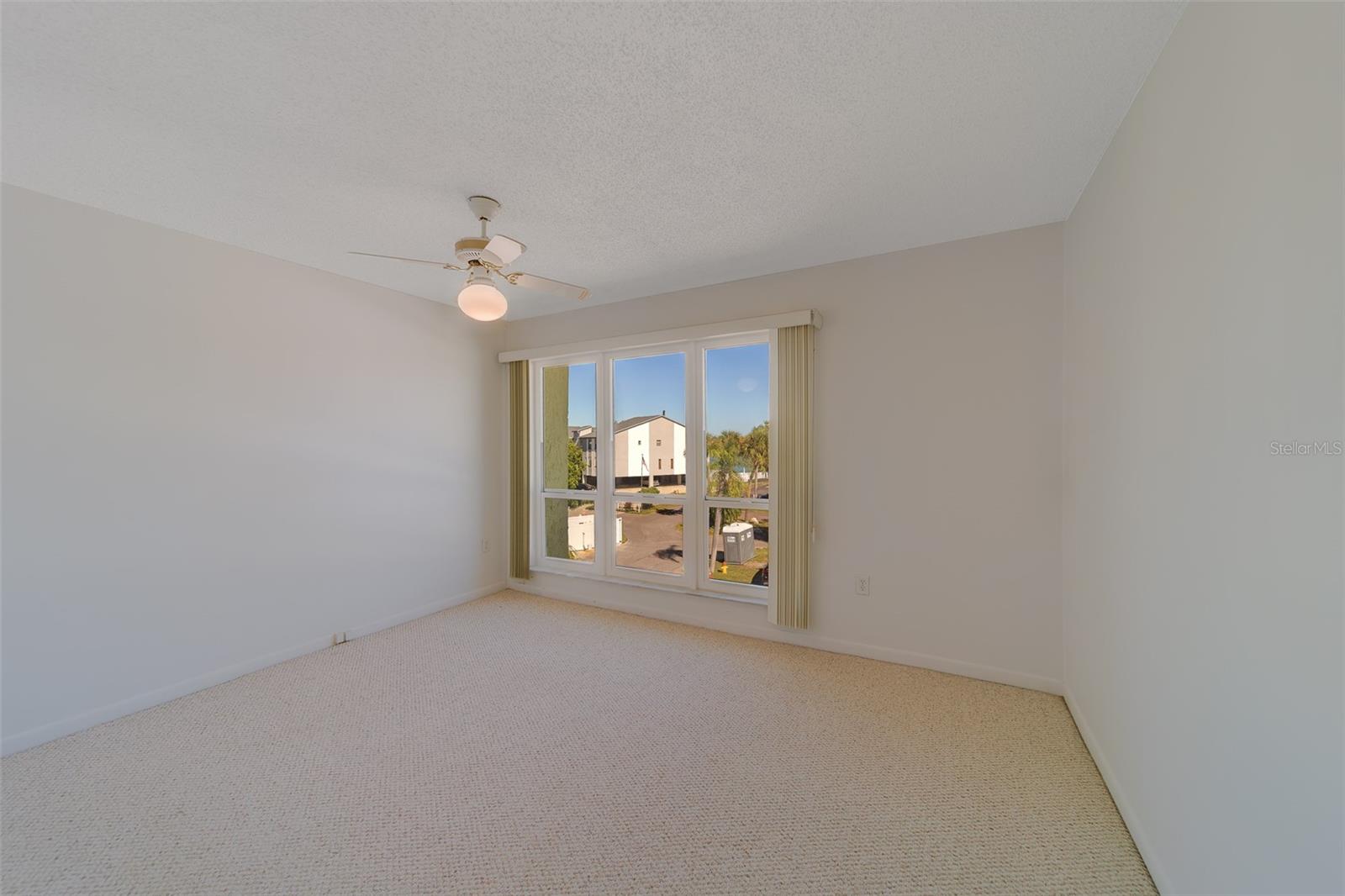 WINDRUSH COVE PH 1 CONDO - Residential