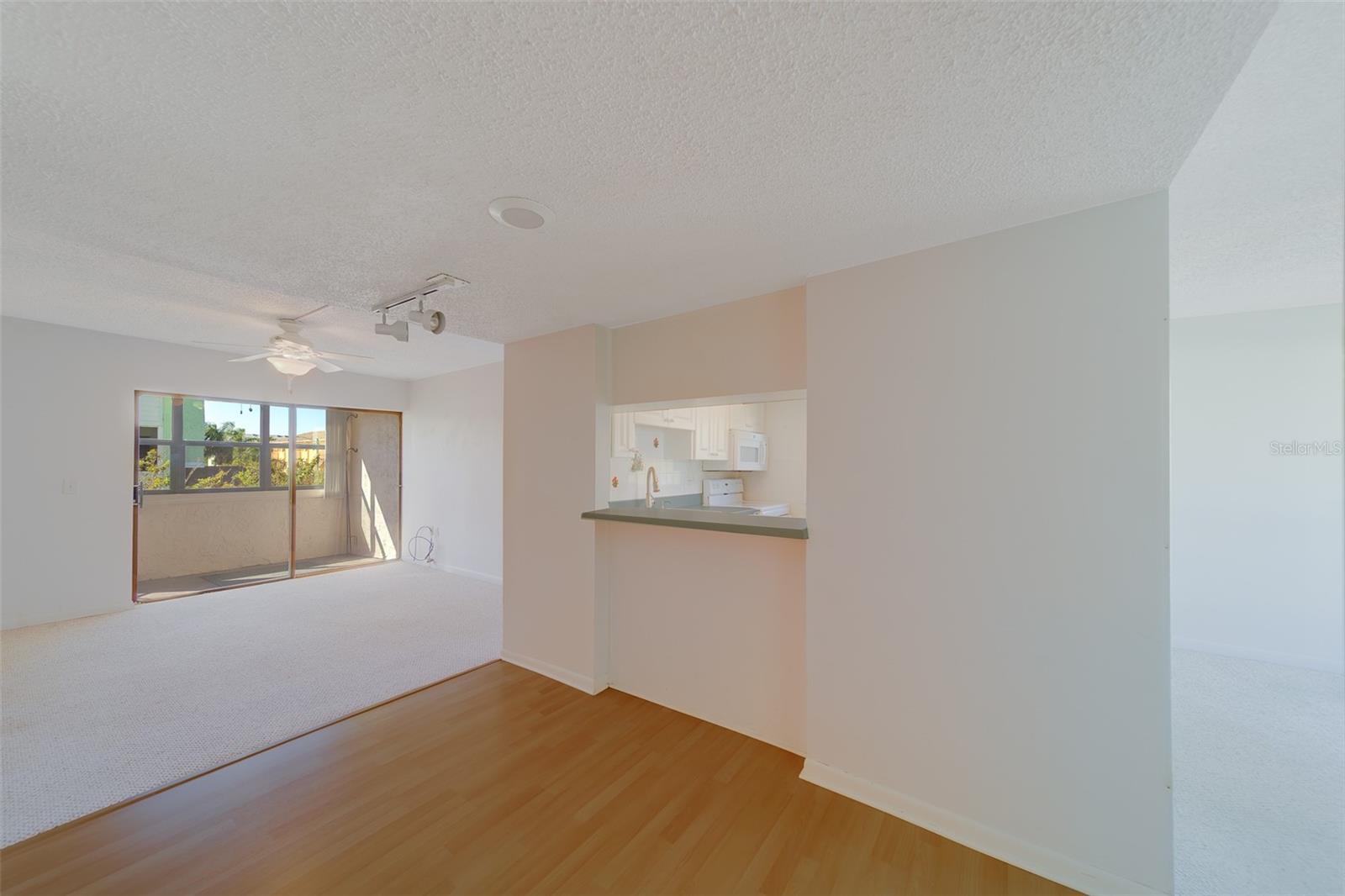 WINDRUSH COVE PH 1 CONDO - Residential