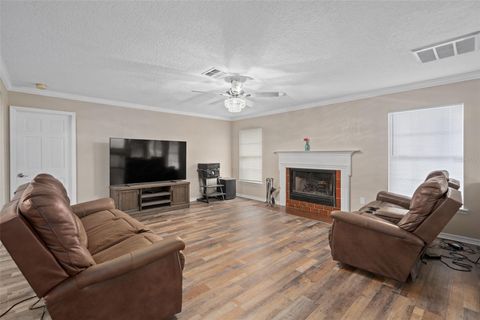 Tiny photo for 32122 Hickory Lane, Sorrento, FL 32776 (MLS # S5133541)