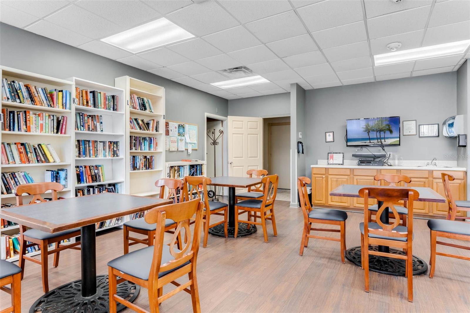 RAINTREE VILLAGE CONDO - Residential