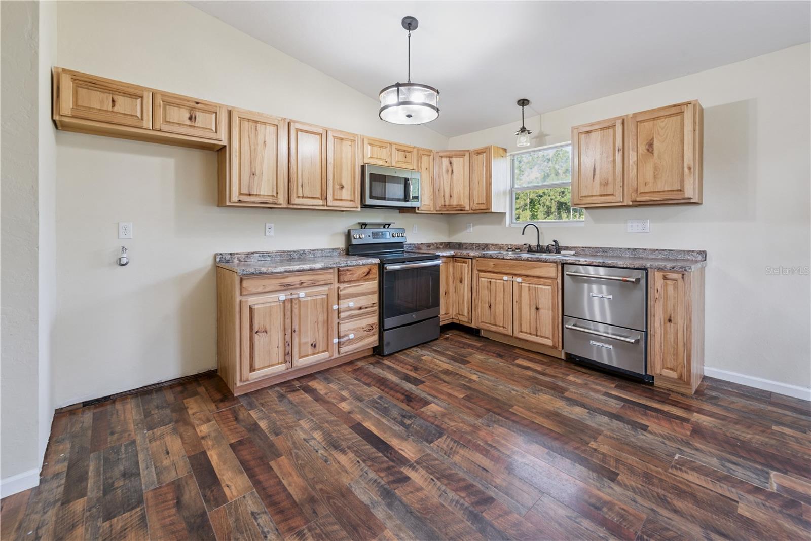 METES AND BOUNDS - Residential