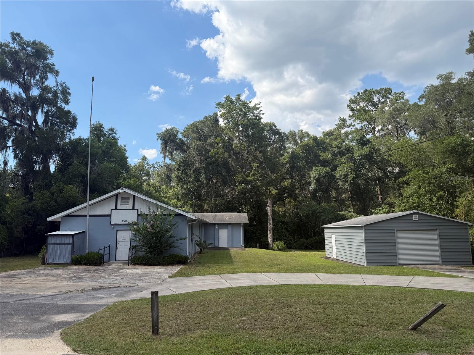 5561 NE 35TH STREET