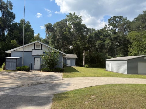 Photo of 5561 NE 35th Street, Silver Springs, FL 34488 (MLS # OM731554)