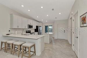 WELLEN PARK GOLF & COUNTRY CLUB - Residential Lease
