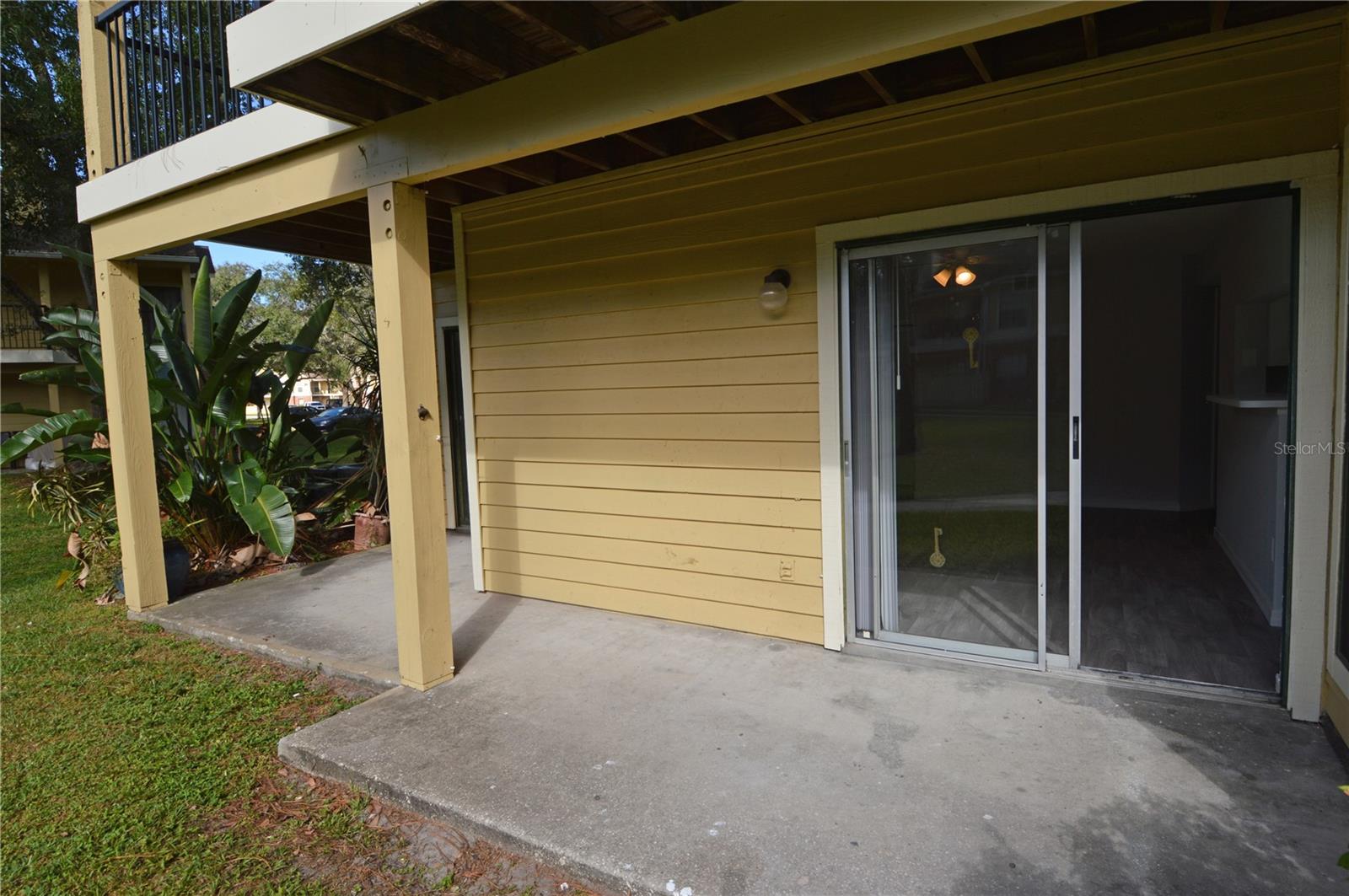 THE GRAND RESERVE CONDO - Residential Lease